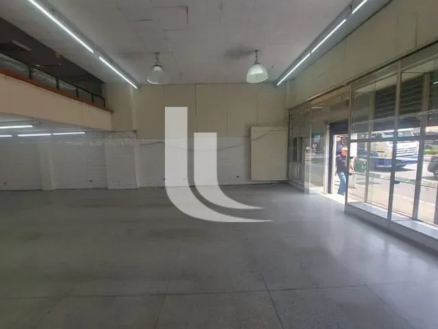 Loja com 170m², para alugar, no bairro Mirandópolis em São Paulo
