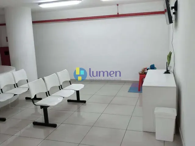Loja à venda ou para alugar, no bairro Brás em São Paulo