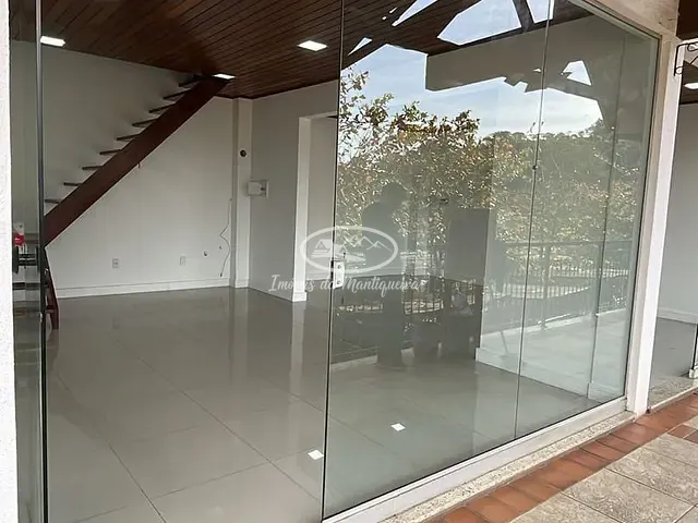 Loja à venda, no bairro Penedo em Itatiaia