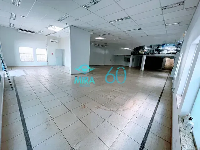 Loja com 600m², para alugar, no bairro Jardim Goiás em Goiânia