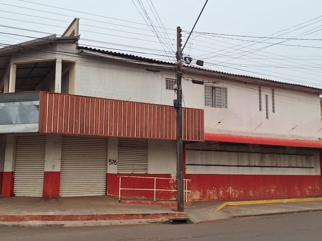 Loja com 370m², para alugar, no bairro Jardim Ana Eliza em Londrina