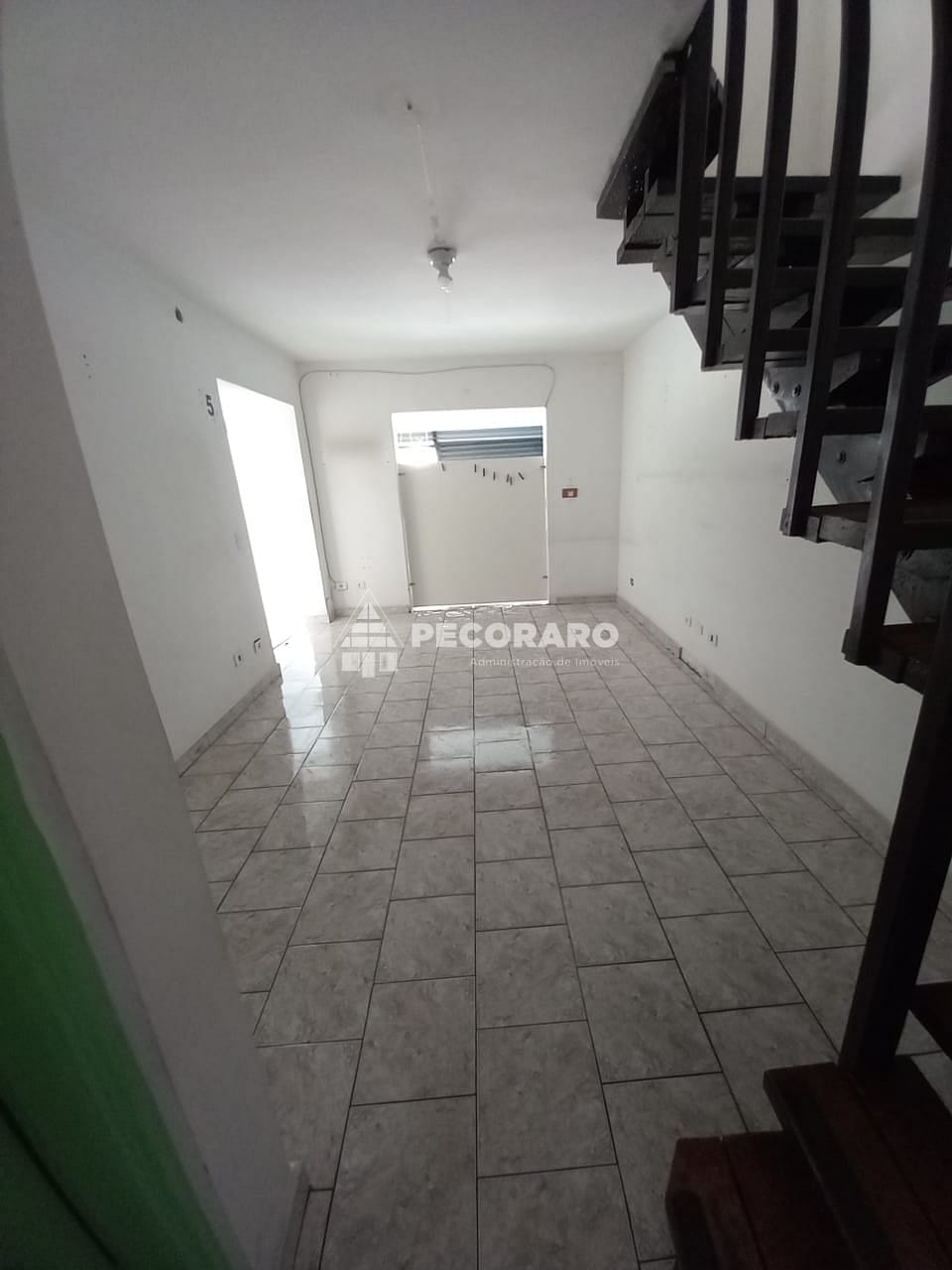 Casa para alugar com 2 quartos, 101m² - Foto 6