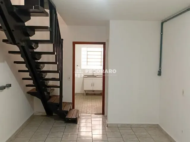 Casa com 101m² 2 quartos e 3 banheiros, para alugar, no bairro Vila Butantã em São Paulo
