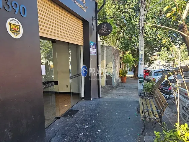 Loja com 28m², para alugar, no bairro Pinheiros em São Paulo