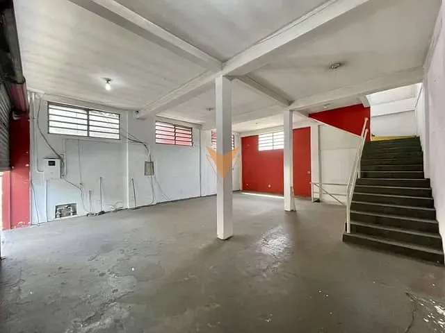 Loja com 240m², para alugar, no bairro Jardim Bonfiglioli em São Paulo