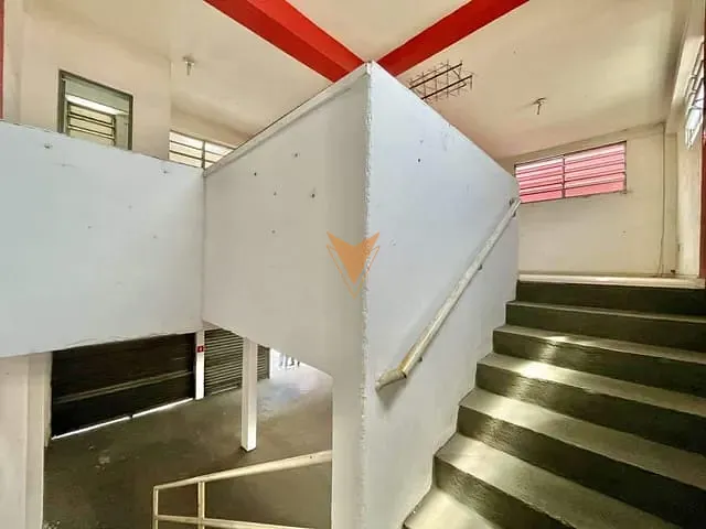 Loja com 240m², para alugar, no bairro Jardim Bonfiglioli em São Paulo