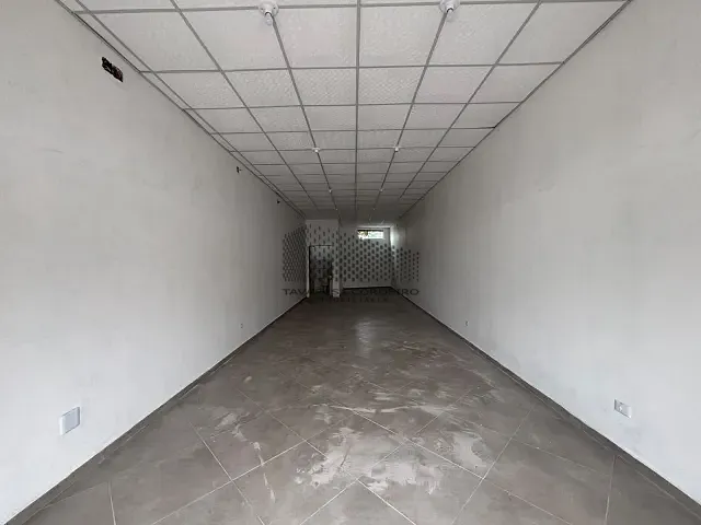 Loja com 54m², para alugar, no bairro Centro em Piraquara