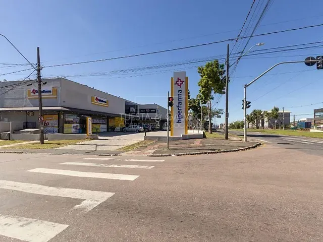 Loja com 86m², para alugar, no bairro Sítio Cercado em Curitiba
