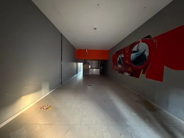 Loja com 240m², para alugar, no bairro Centro em Rio das Ostras