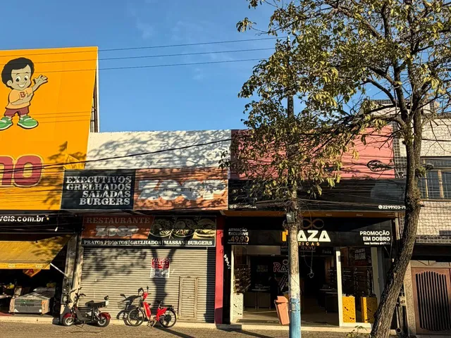 Loja com 240m², para alugar, no bairro Centro em Rio das Ostras