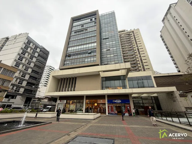 Loja à venda, no bairro Centro em Juiz de Fora