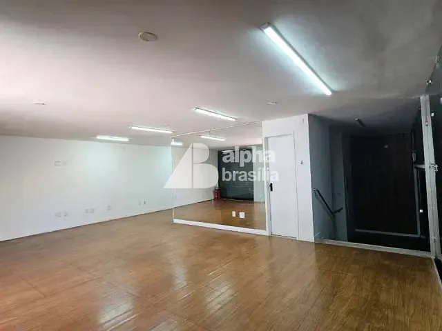 Loja para alugar, no bairro Zona Industrial em Guará