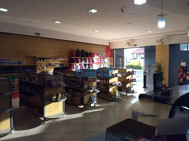 Loja com 363m², à venda, no bairro Bambu em Porto Feliz