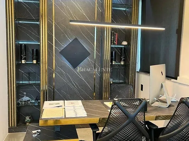 Sala com 200m², para alugar, no bairro Vila Embaré em Valinhos