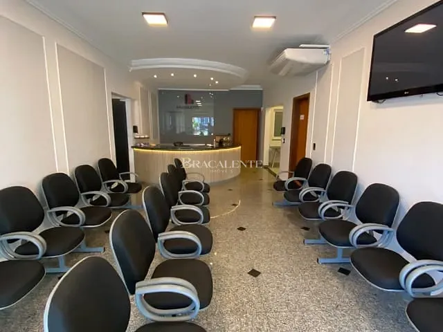 Sala com 200m², para alugar, no bairro Vila Embaré em Valinhos