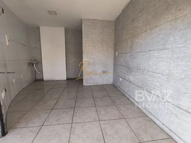 Loja com 30m², para alugar, no bairro São Cristóvão em Cabo Frio