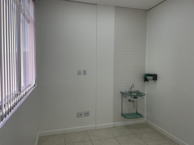 Sala para alugar, no bairro Centro em Mogi das Cruzes