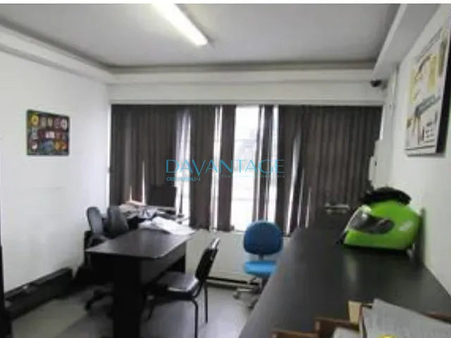 Loja com 173m², à venda ou para alugar, no bairro Vila Romana em São Paulo