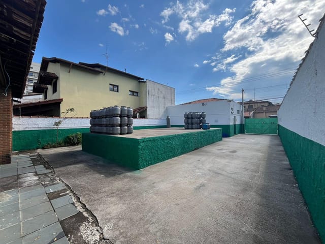 Loja com 373m², à venda, no bairro Centro em Pindamonhangaba