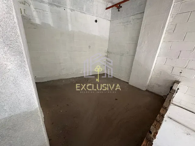 Loja com 120m², para alugar, no bairro Cacuia em Rio de Janeiro