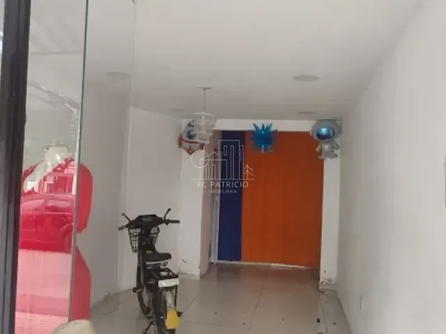 Loja com 25m², para alugar, no bairro Centro em Guapimirim