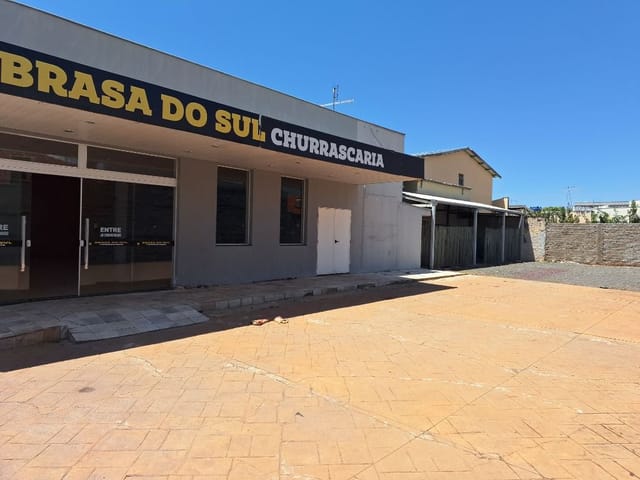 Loja com 784m², para alugar, no bairro Centro em Birigui