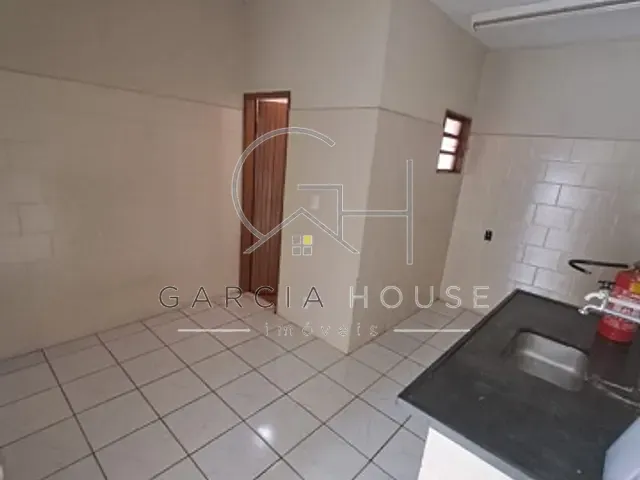 Loja com 30m², para alugar, no bairro Sumarezinho em Ribeirão Preto