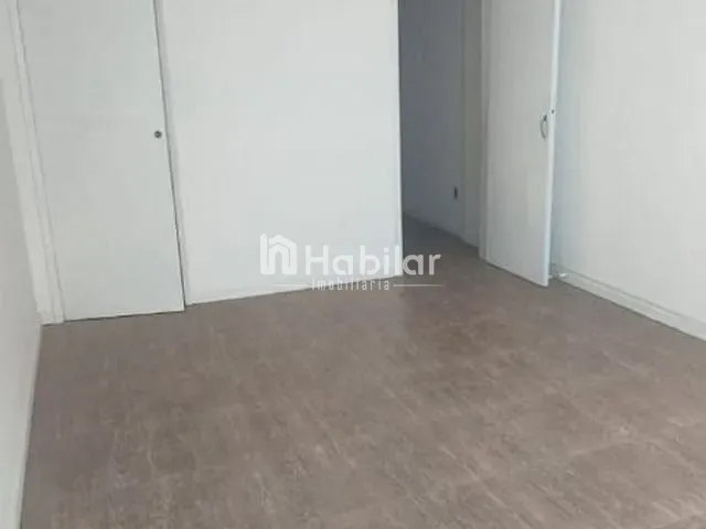 Loja para alugar, no bairro Dois de Julho em Salvador