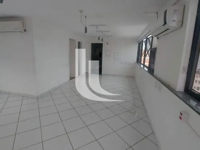 Loja à venda ou para alugar, no bairro Santa Cecilia em São Paulo