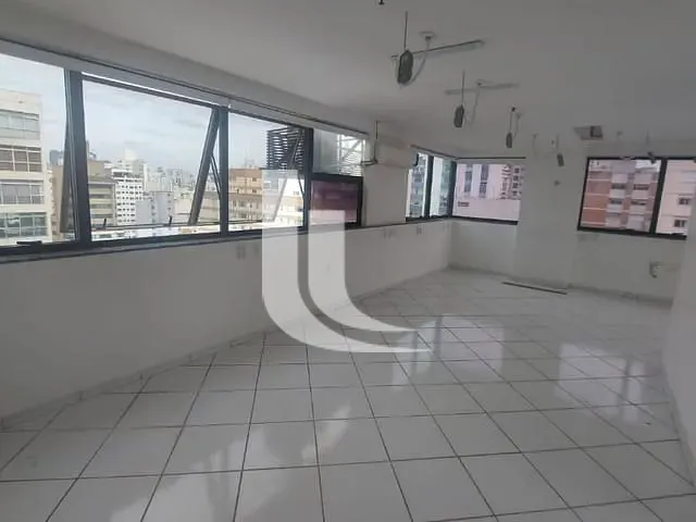 Loja à venda ou para alugar, no bairro Santa Cecilia em São Paulo