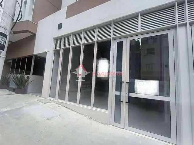 Loja para alugar, no bairro Pinheiros em São Paulo