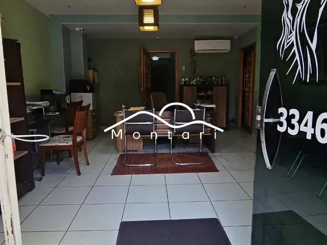Loja à venda ou para alugar, no bairro Aterrado em Volta Redonda