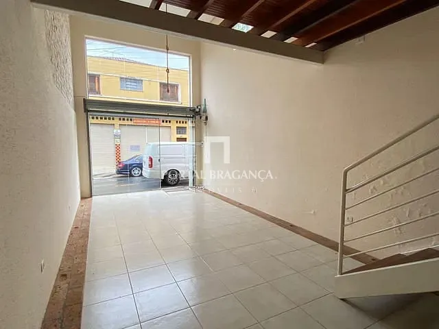 Loja com 89m², à venda, no bairro Centro em Bragança Paulista