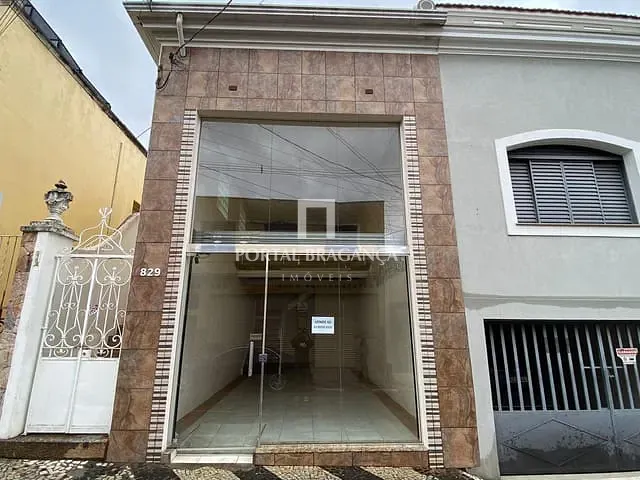 Loja com 89m², à venda, no bairro Centro em Bragança Paulista