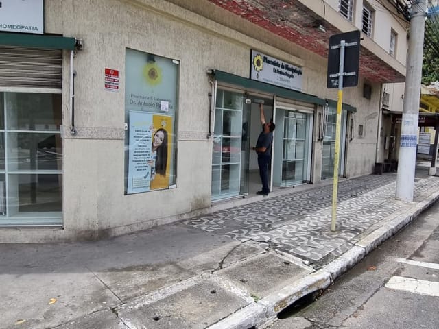 Foto do Loja - Loja de esquina em ponto movimentado de comércio, disponível para locação na Freguesia do Ó, São Paulo, SP | Pecoraro Imóveis