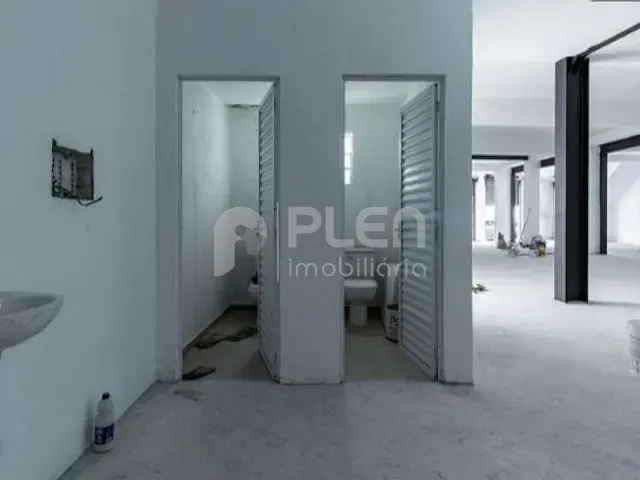 Loja com 425m², para alugar, no bairro Vila Nilo em São Paulo