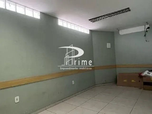 Loja com 538m², à venda ou para alugar, no bairro Centro em São Gonçalo