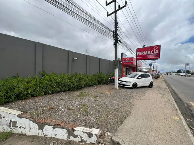 Loja com 900m², para alugar, no bairro Senador Arnon de Melo em Arapiraca