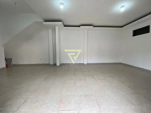 Loja com 60m², para alugar, no bairro Vila Tibério em Ribeirão Preto