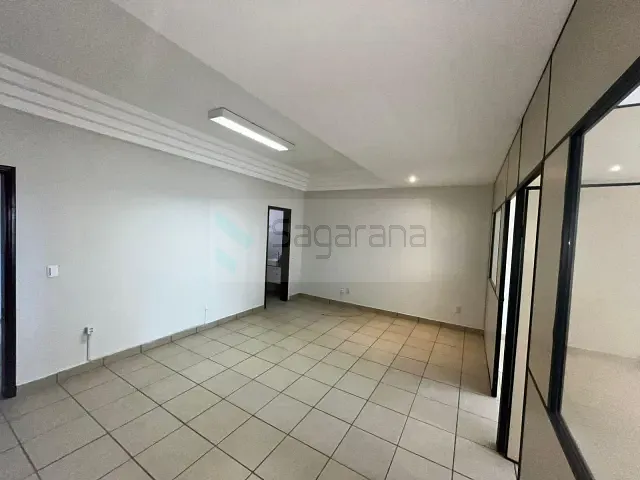 Loja para alugar, no bairro São Francisco em Patrocínio