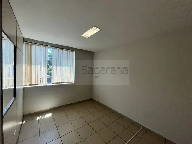 Loja para alugar, no bairro São Francisco em Patrocínio