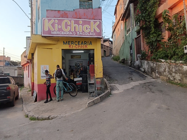 Loja à venda, no bairro Primeiro de Maio em Belo Horizonte