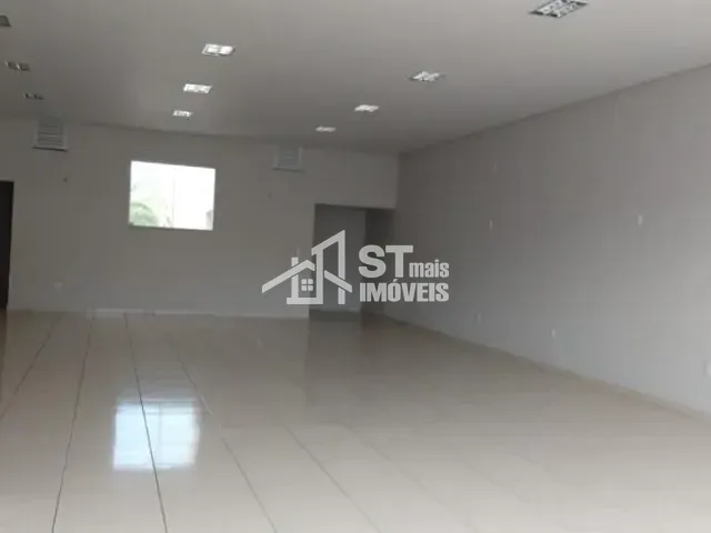 Loja com 191m², à venda, no bairro Centro em Andradas