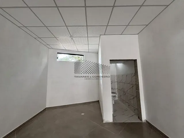 Loja com 64m², para alugar, no bairro Centro em Piraquara