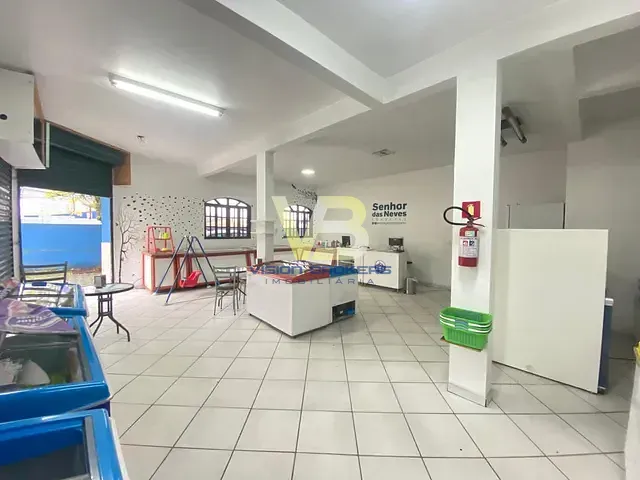 Loja com 300m², para alugar, no bairro Cidade Industrial em Curitiba