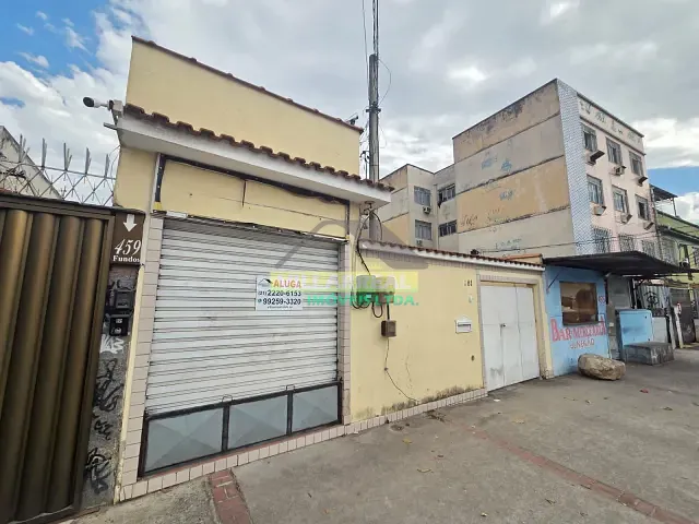 Loja com 30m², para alugar, no bairro Turiaçu em Rio de Janeiro