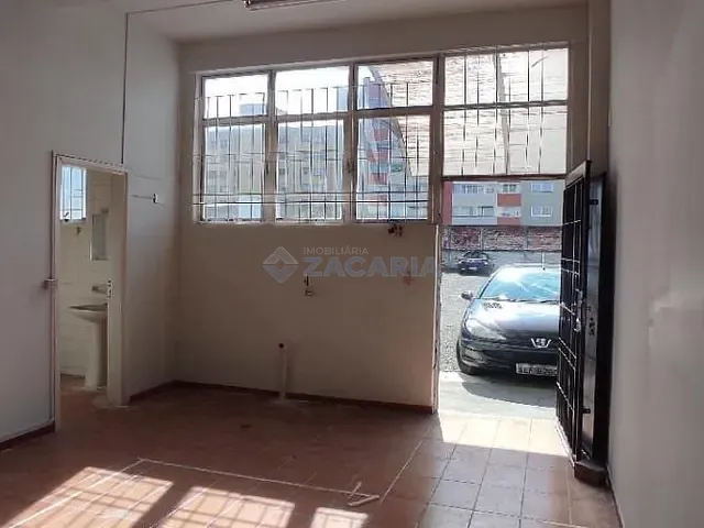 Loja para alugar, no bairro Centro em Apucarana