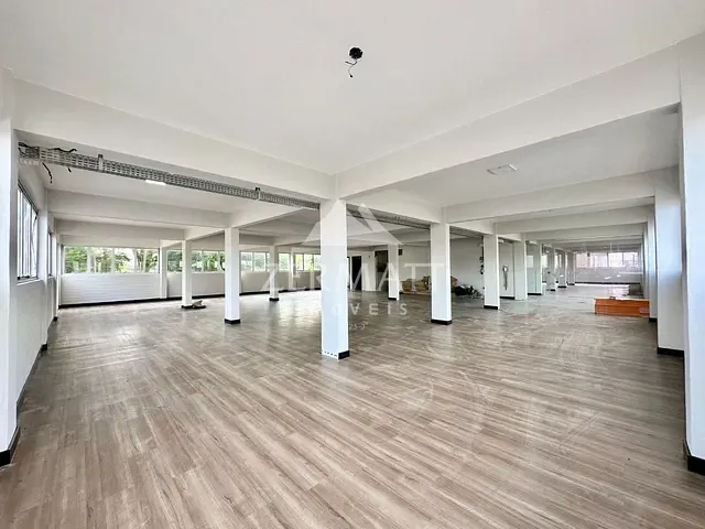 Loja com 500m², para alugar, no bairro Itoupava Norte em Blumenau