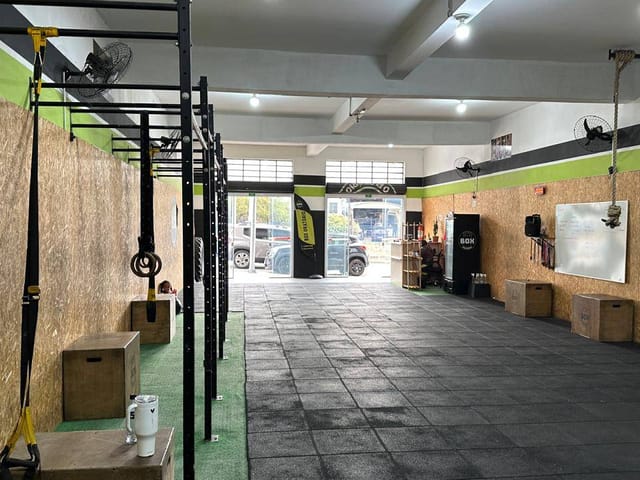 Loja com 359m², à venda, no bairro Parque das Nações em Mauá