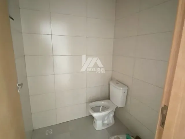 Loja com 52m², à venda ou para alugar, no bairro Uvaranas em Ponta Grossa